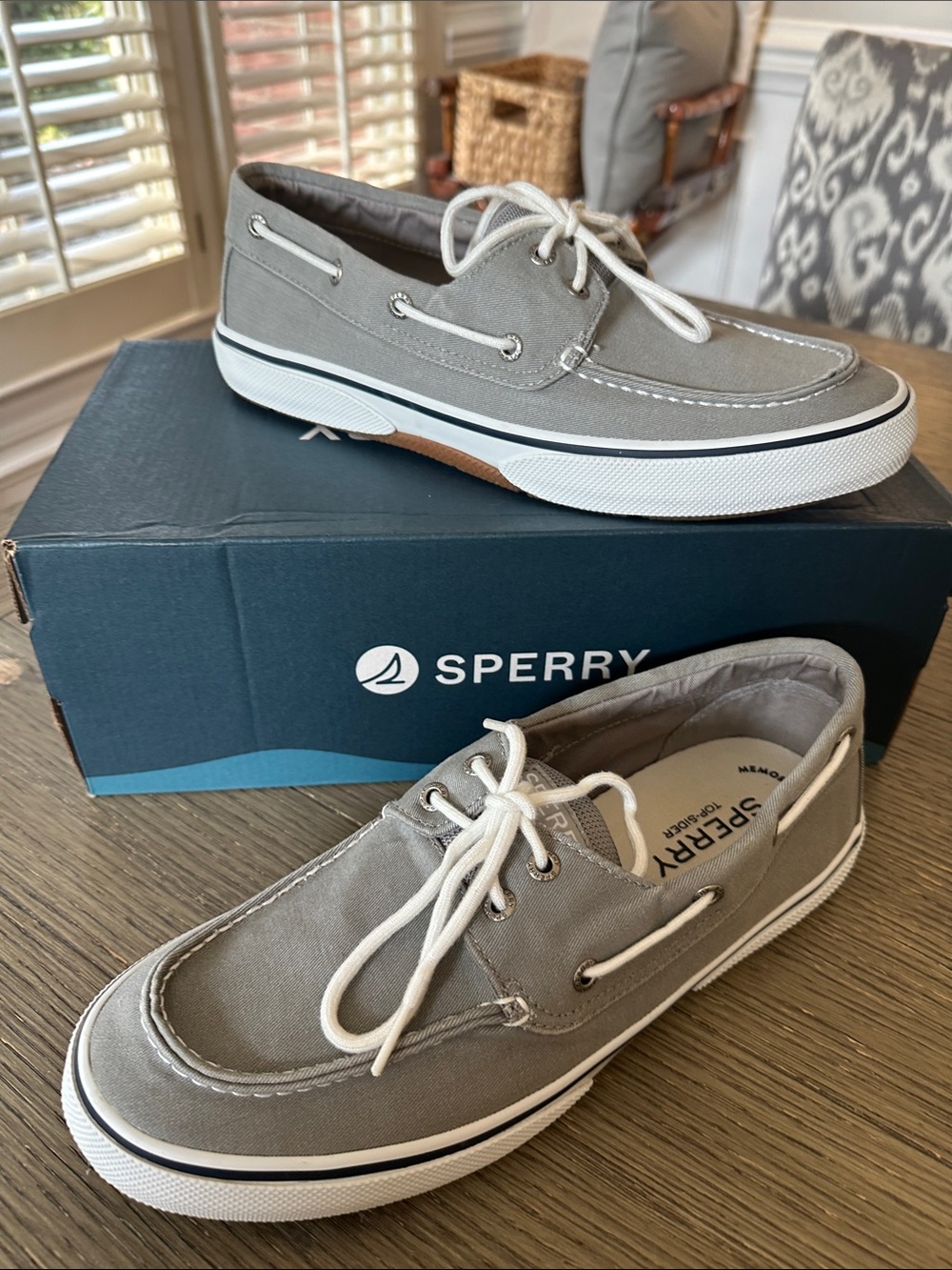 Sperry Men’s Halyard 2 eye sw grey with memory foam canvas boat sneaker size 10